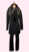 Ibolya gyapjúszövet kabát 1 gombos, levehető sálgalléros fekete